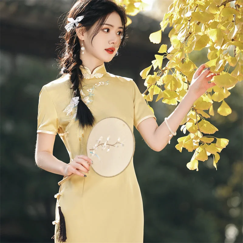 Full Length Floral Embroidery Cheongsam Dress Long and Breathable Qipao Tunics Plaid country Full Length Floral Embroidery Cheongsam Dress Long and Breathable Qipao Tunics Plaid country
